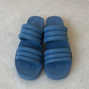 ROXY slip on platform sandals